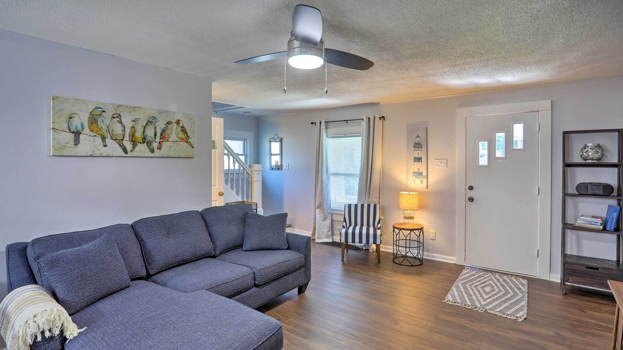 Photo of Livingroom in Lorain