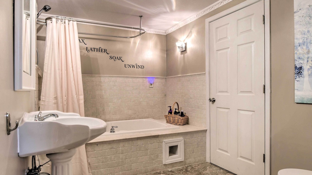 Photo of Bathroom in Bel Air South