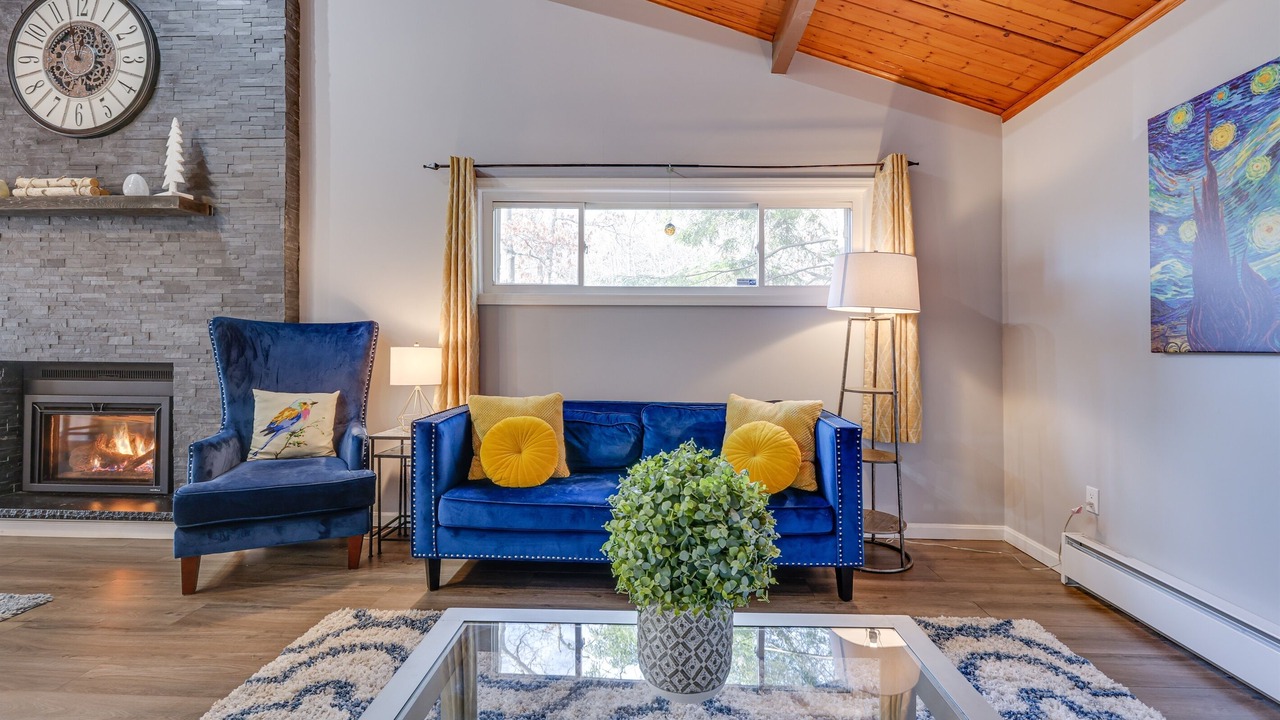 Photo of Livingroom in Bushkill