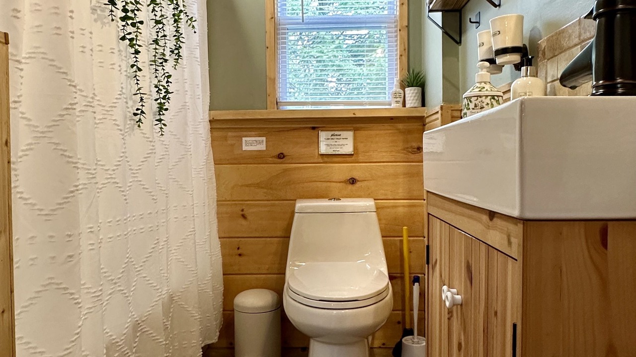 Photo of Bathroom in Smallwood