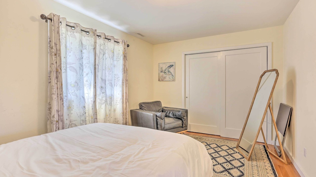 Photo of Bedroom in Vernon