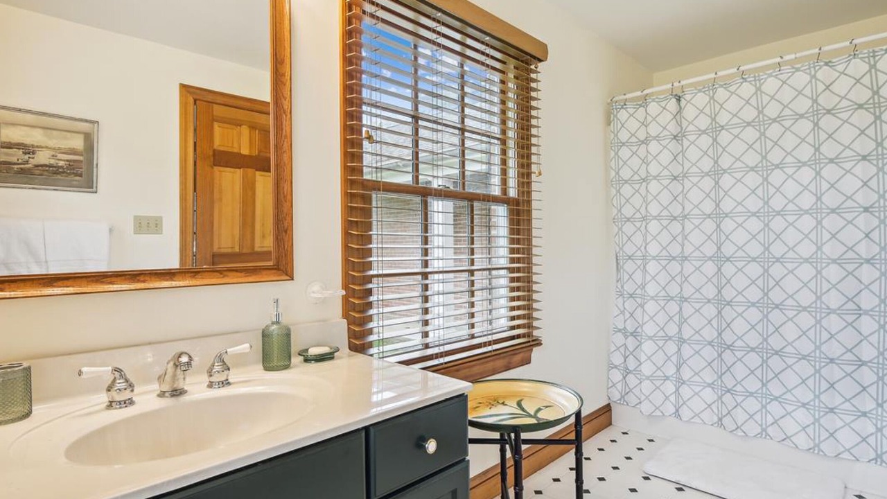 Photo of Bathroom in Royal Oak