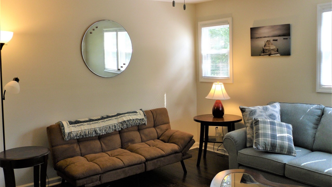 Photo of Livingroom in Bayville