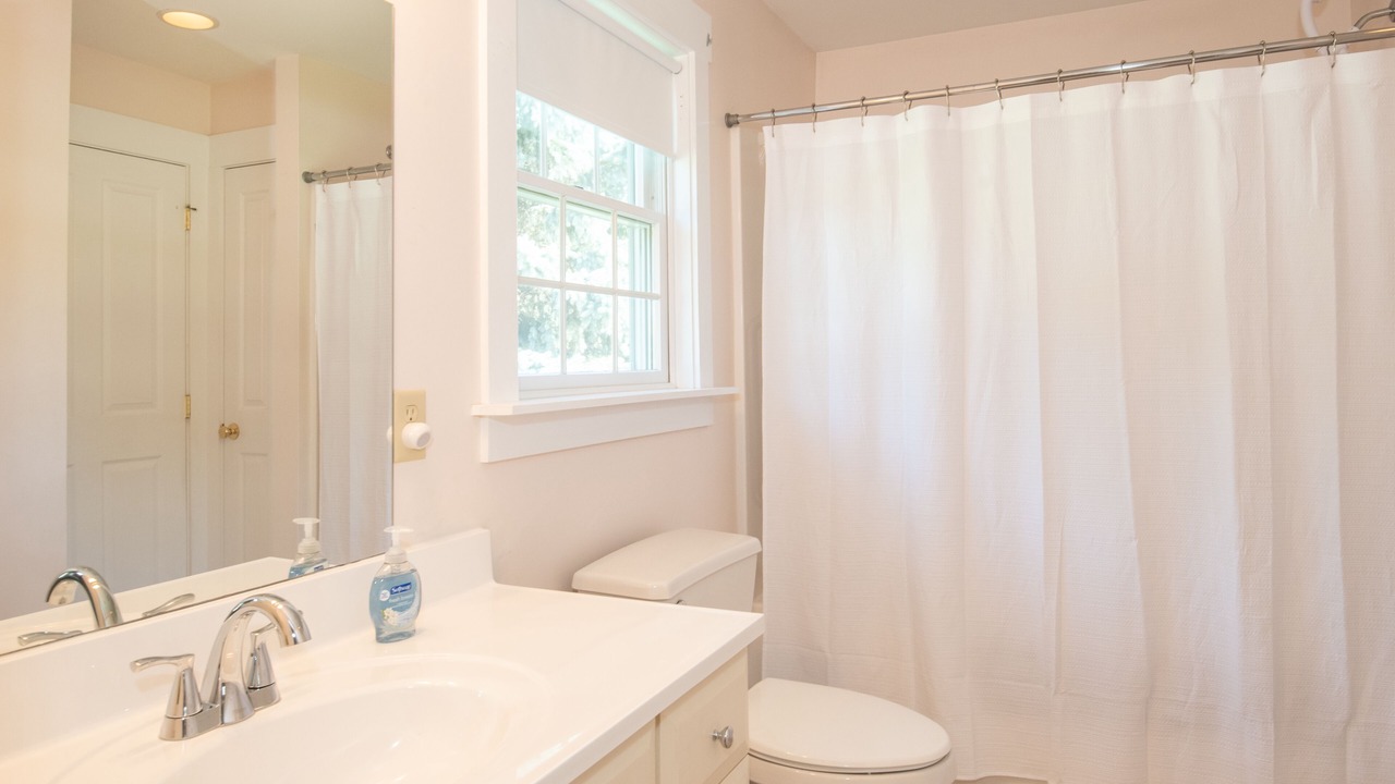 Photo of Bathroom in New Providence