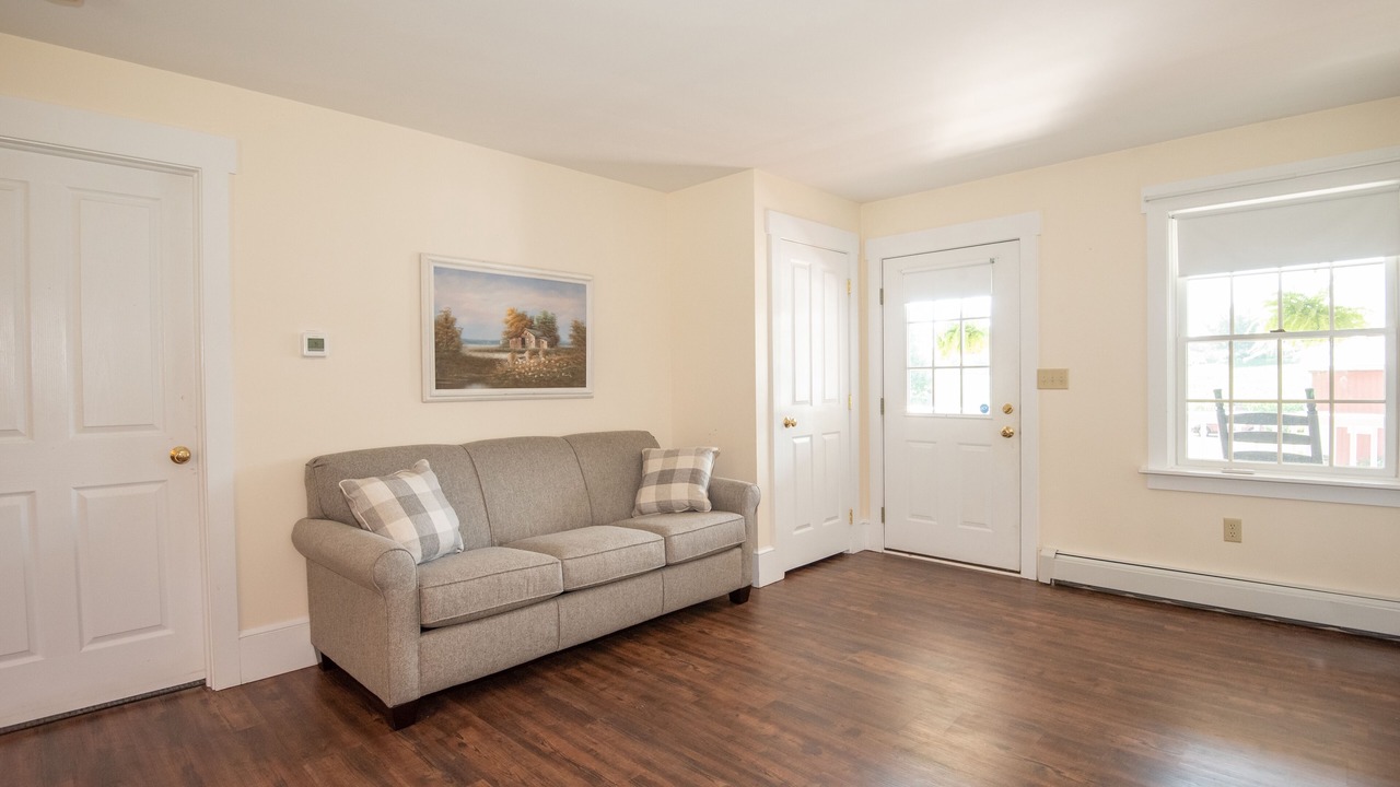 Photo of Livingroom in New Providence