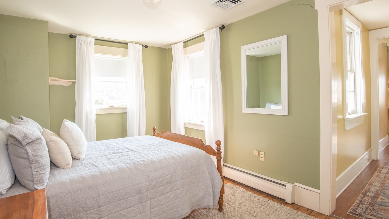 Photo of Bedroom in New Providence