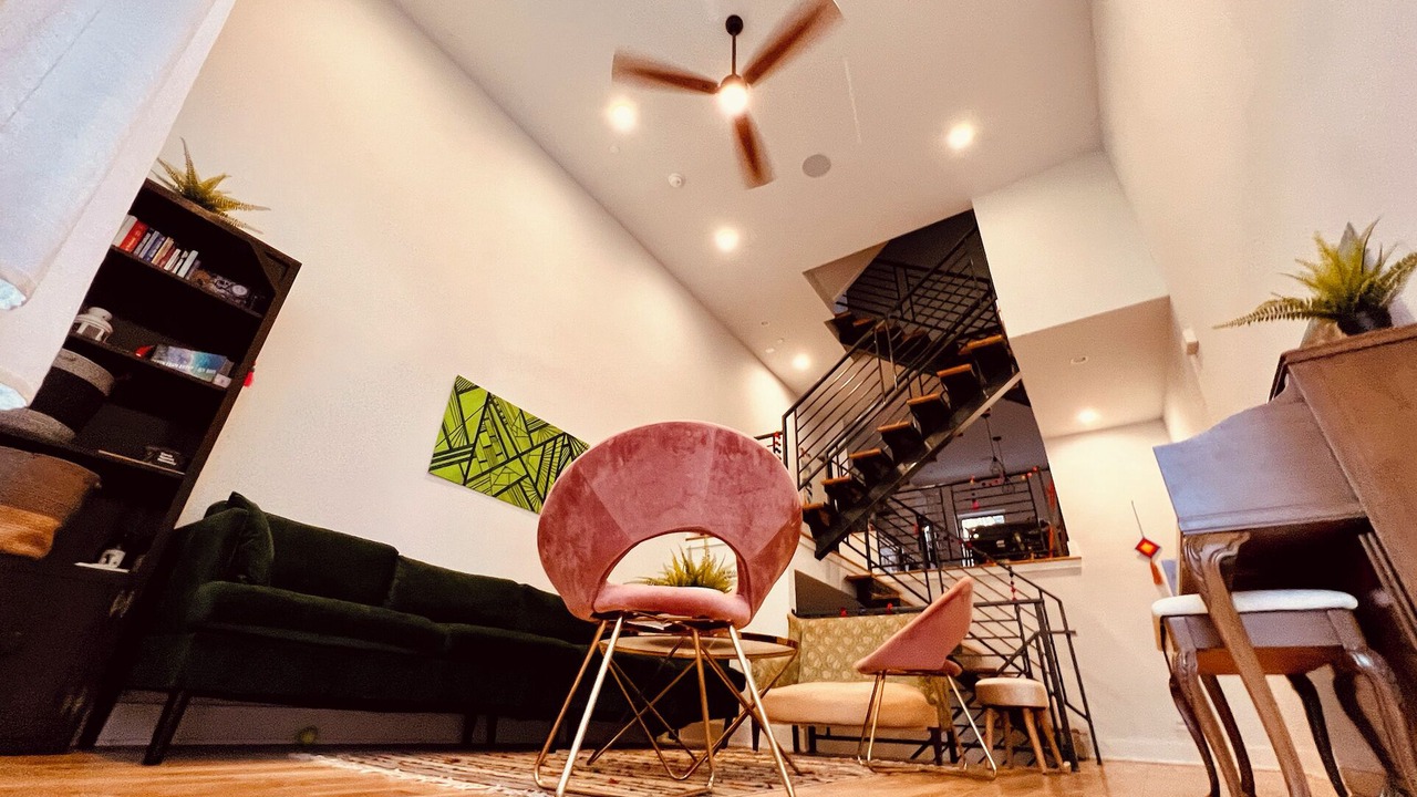 Photo of Livingroom in Southwest Center City
