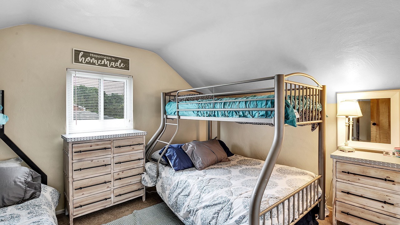 Photo of Bedroom in Murrysville