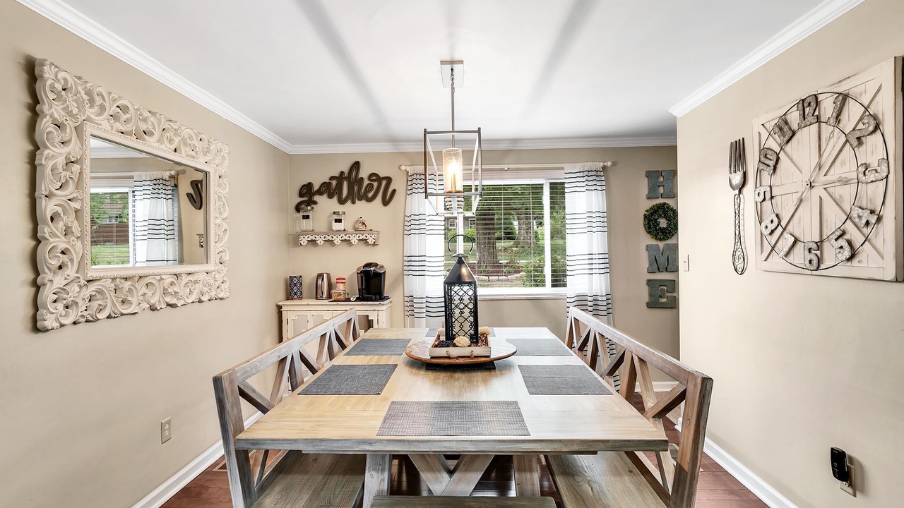 Photo of Livingroom in Murrysville