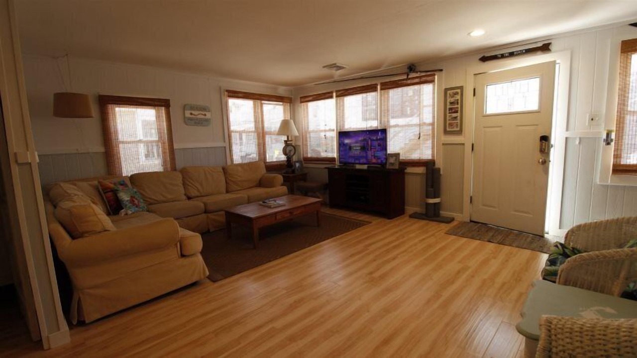 Photo of Livingroom in Point Pleasant Beach
