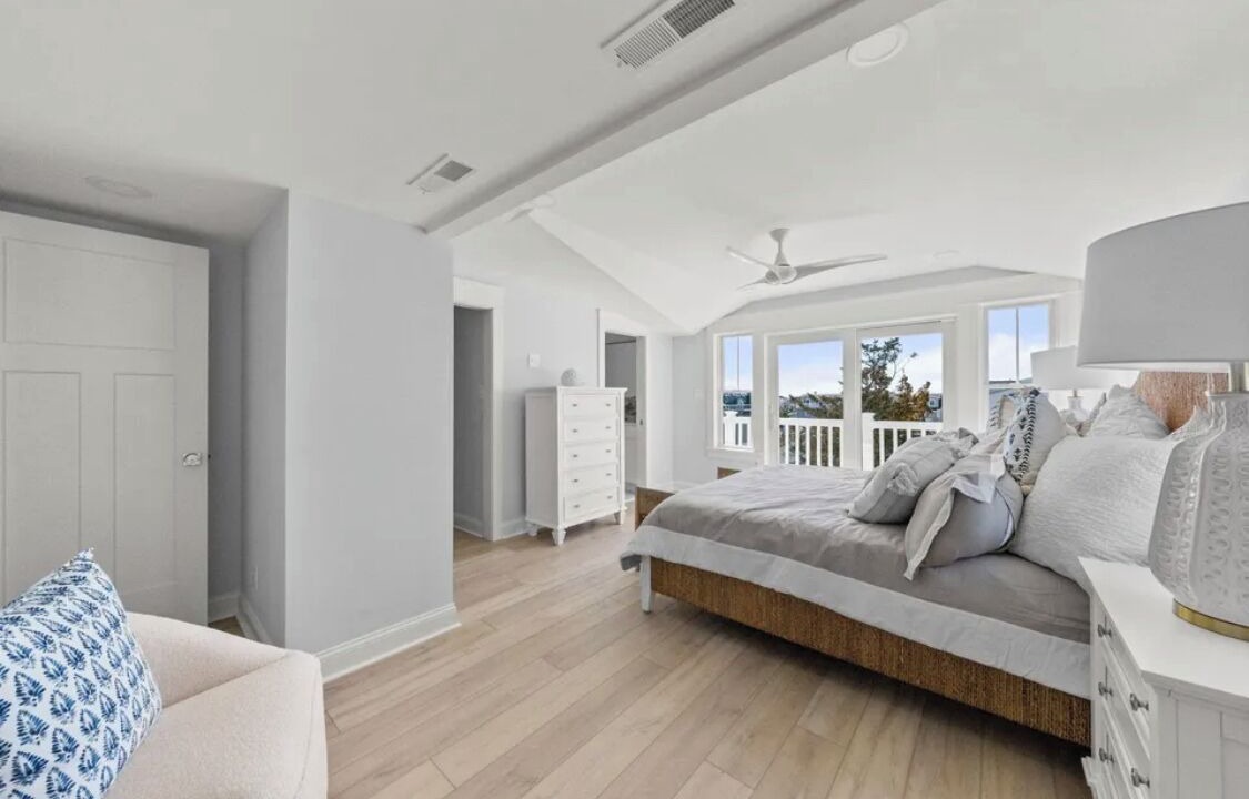 Photo of Bedroom in Avalon