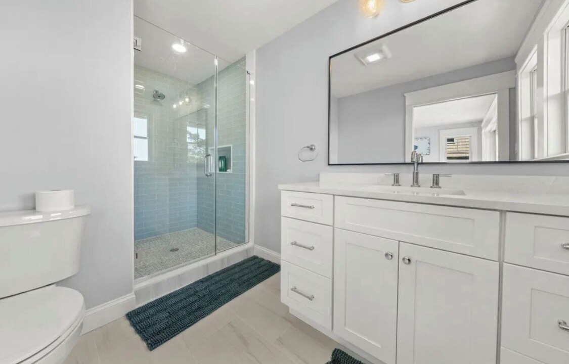 Photo of Bathroom in Avalon