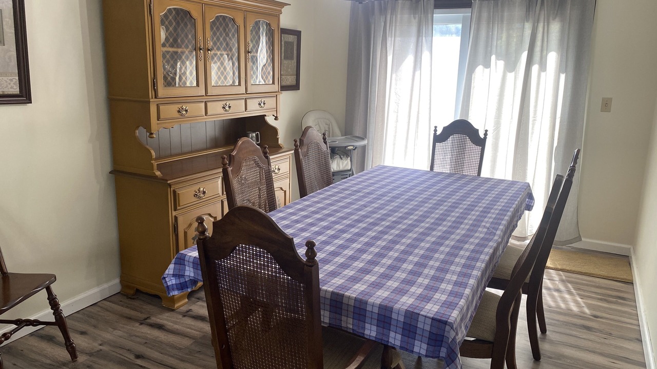 Photo of Livingroom in Boalsburg