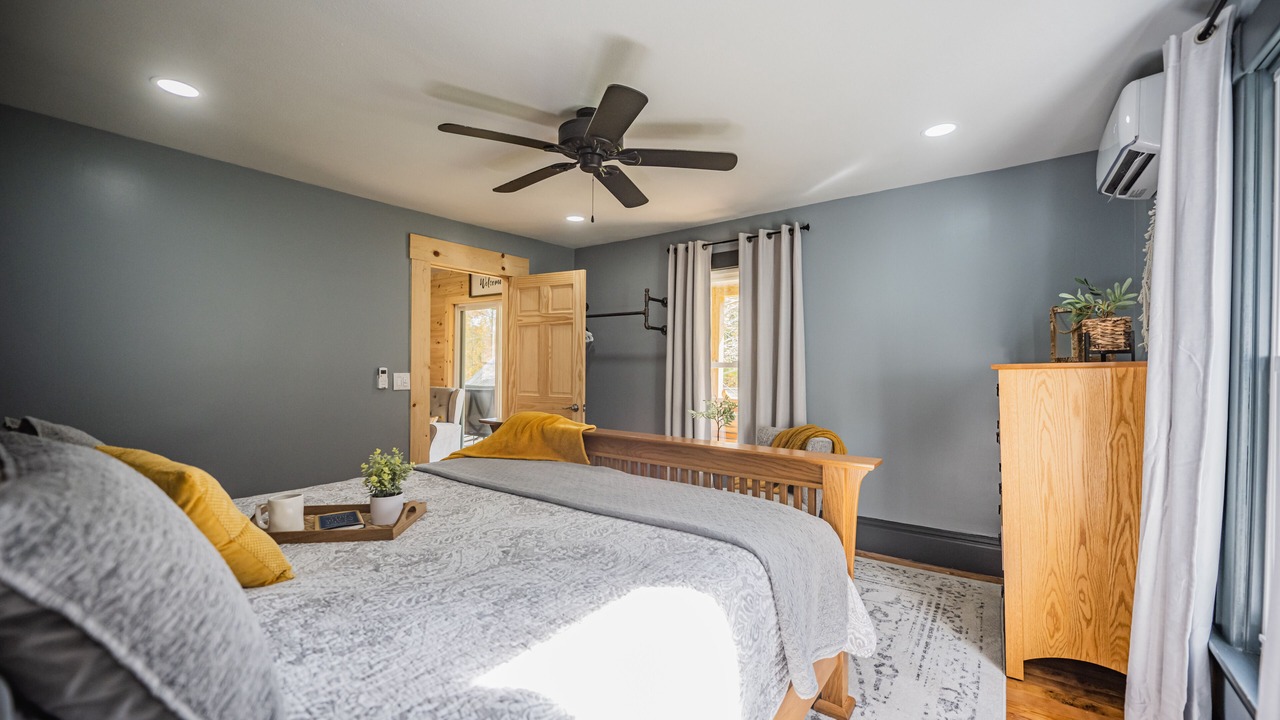 Photo of Bedroom in Logan