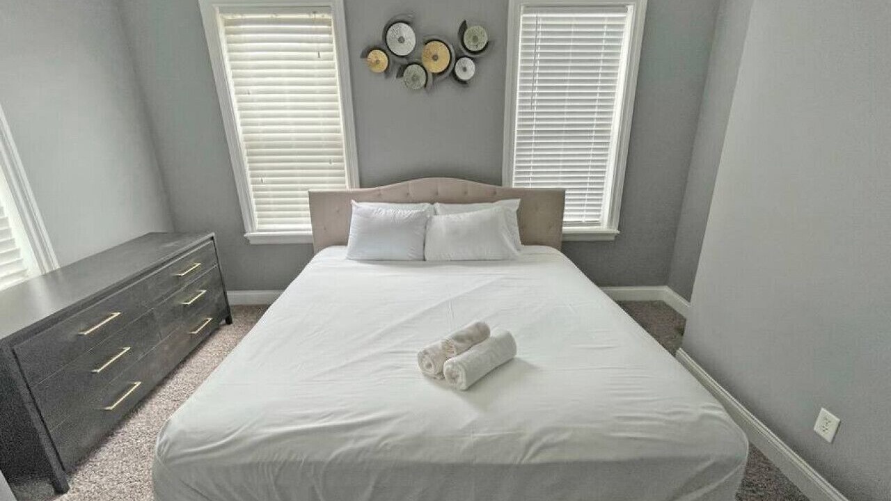 Photo of Bedroom in Mount Auburn