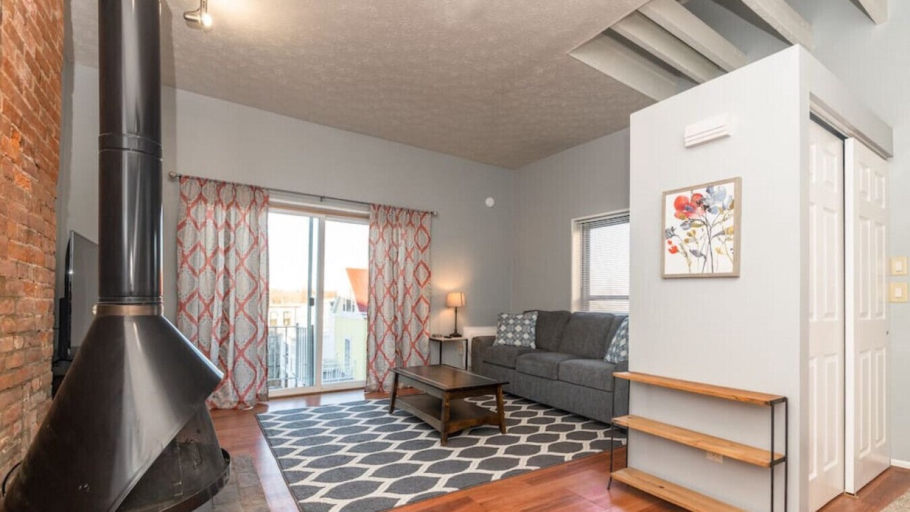 Photo of Livingroom in Mount Adams
