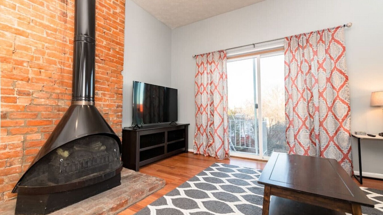 Photo of Livingroom in Mount Adams