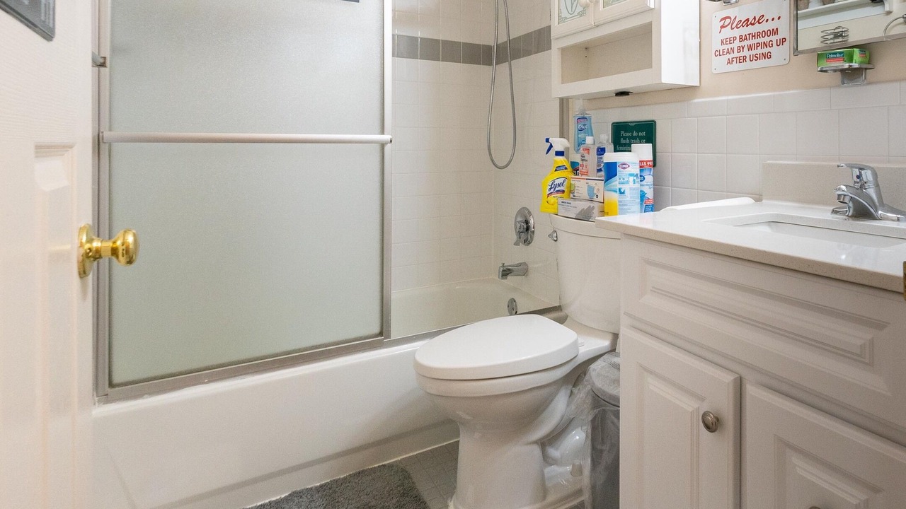 Photo of Bathroom in Bedford-Stuyvesant