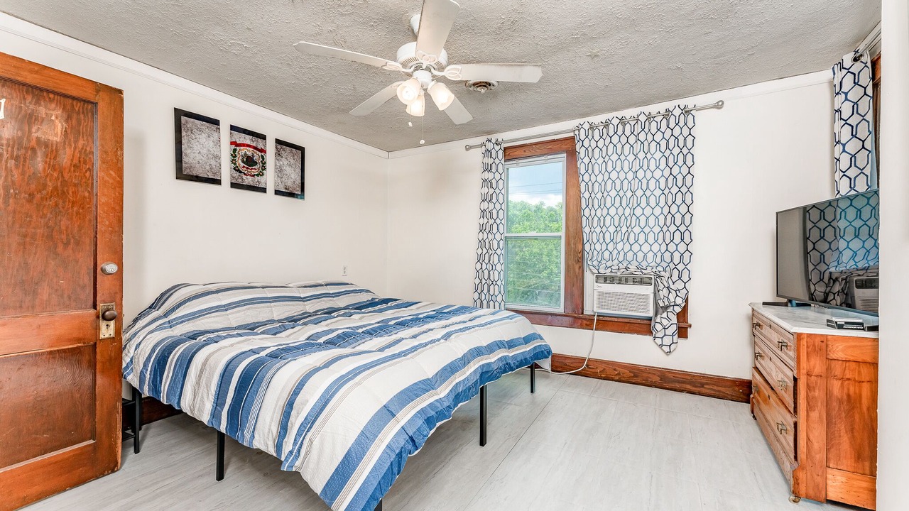 Photo of Bedroom in Morgantown