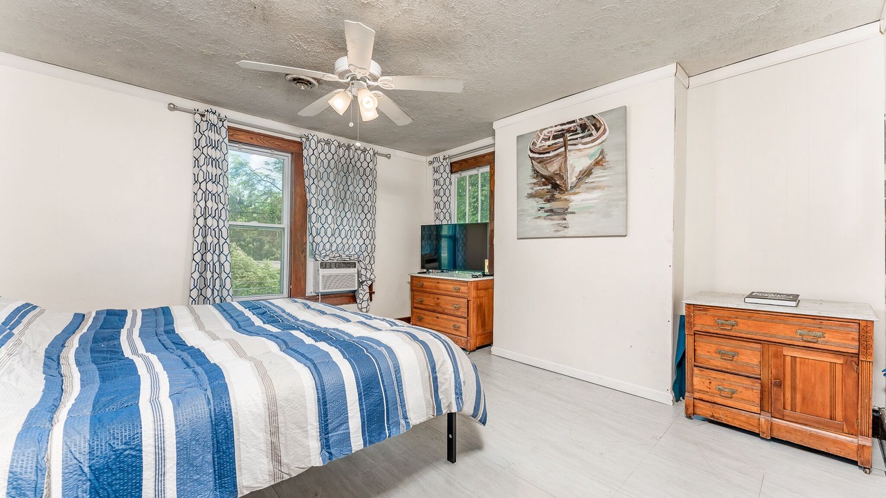 Photo of Bedroom in Morgantown