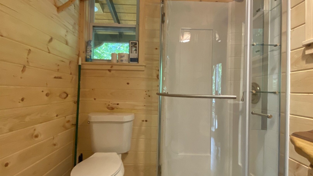 Photo of Bathroom in Copperhill