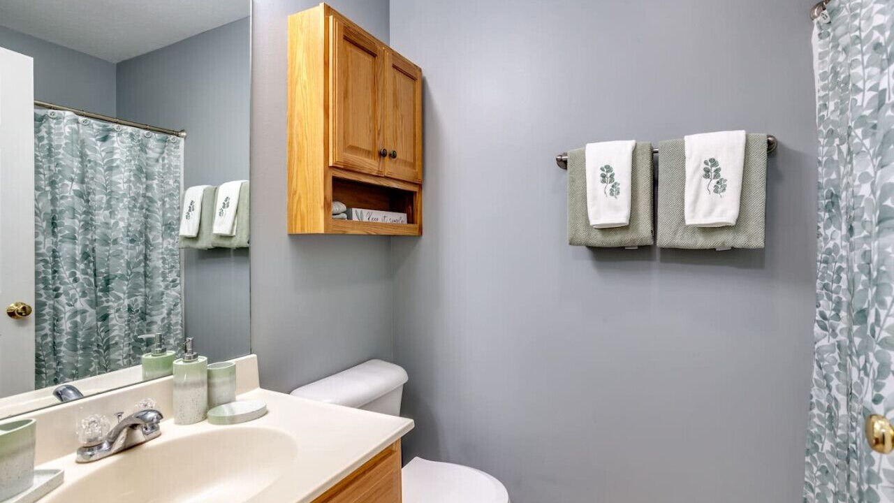 Photo of Bathroom in Arthur
