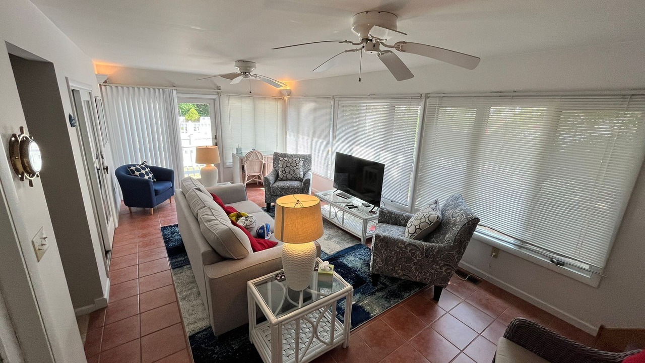 Photo of Livingroom in Avalon