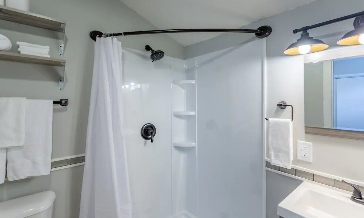 Photo of Bathroom in Logan