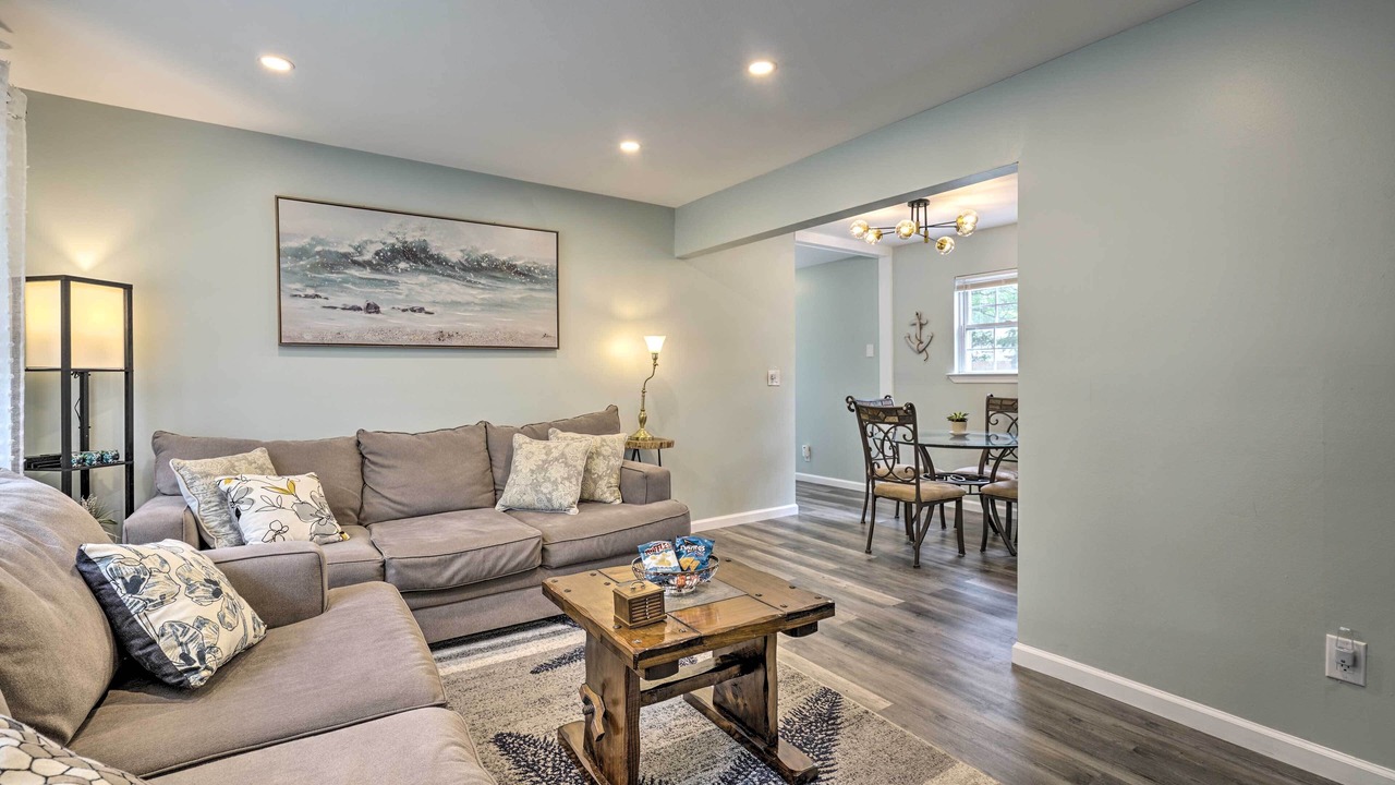 Photo of Livingroom in Bayville