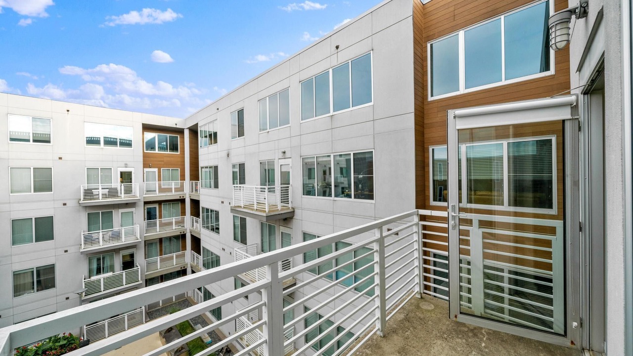 Photo of Patio Balcony in University District