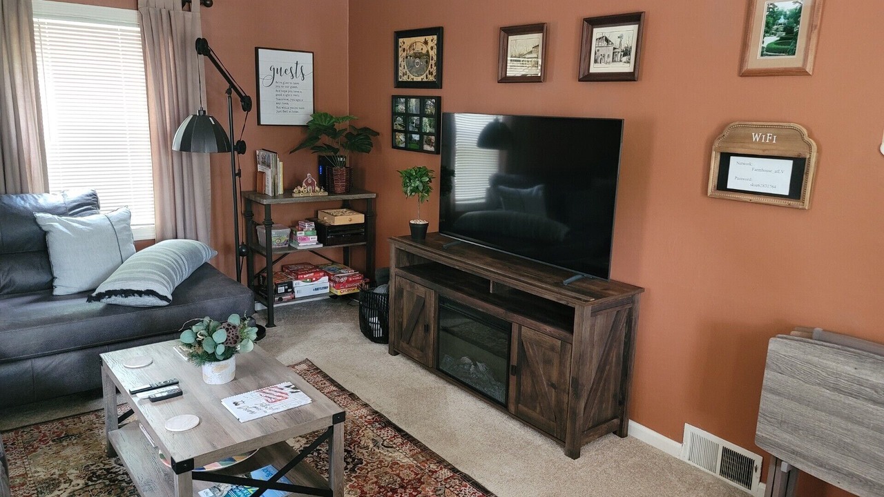 Photo of Livingroom in Youngstown