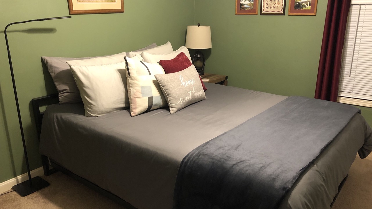 Photo of Bedroom in Youngstown
