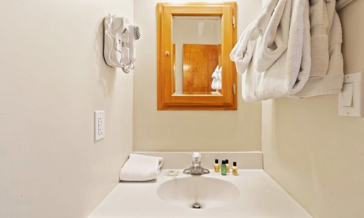 Photo of Bathroom in Shawnee On Delaware