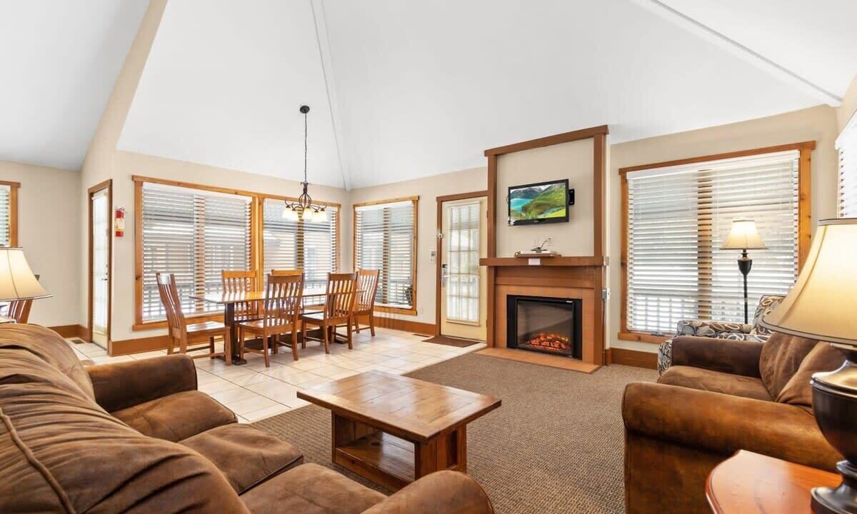 Photo of Livingroom in Shawnee On Delaware