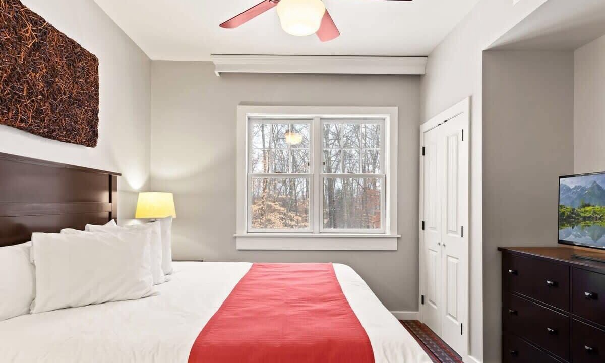 Photo of Bedroom in Shawnee On Delaware