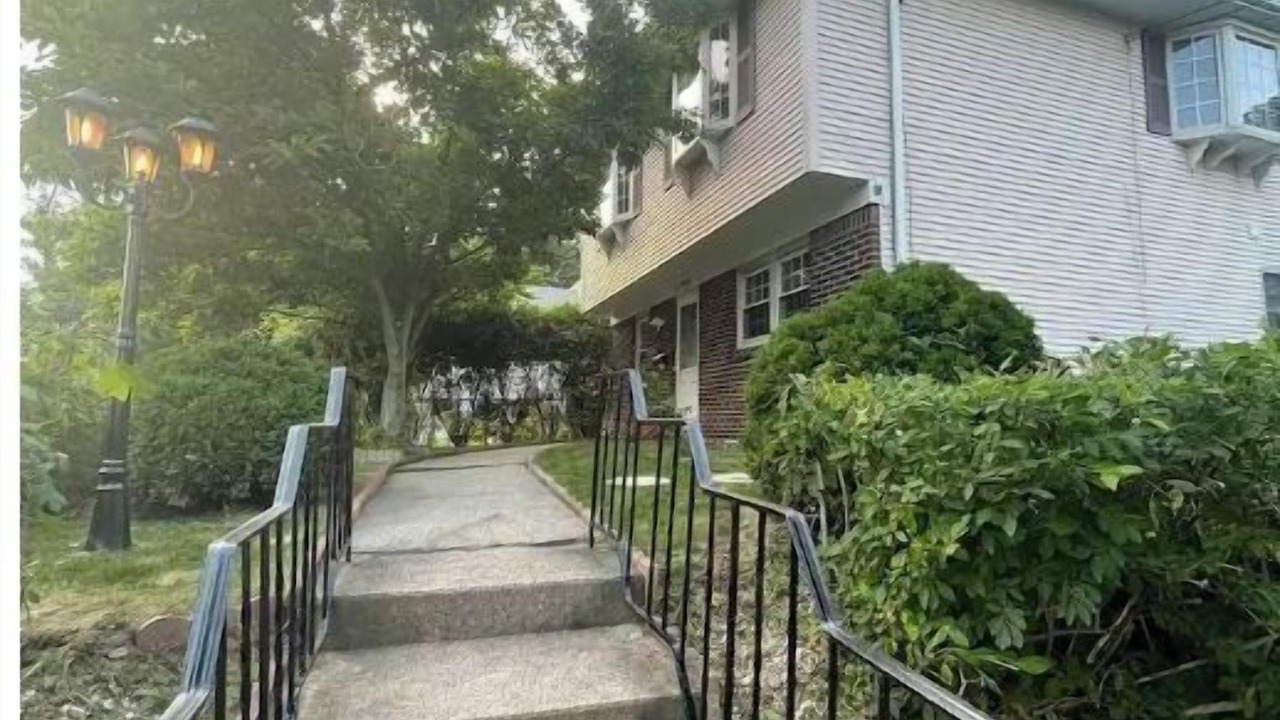 Photo of Outdoor in Teaneck