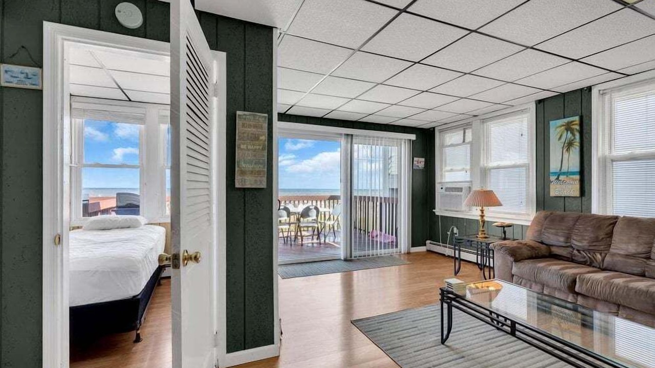 Photo of Livingroom in Point Pleasant Beach