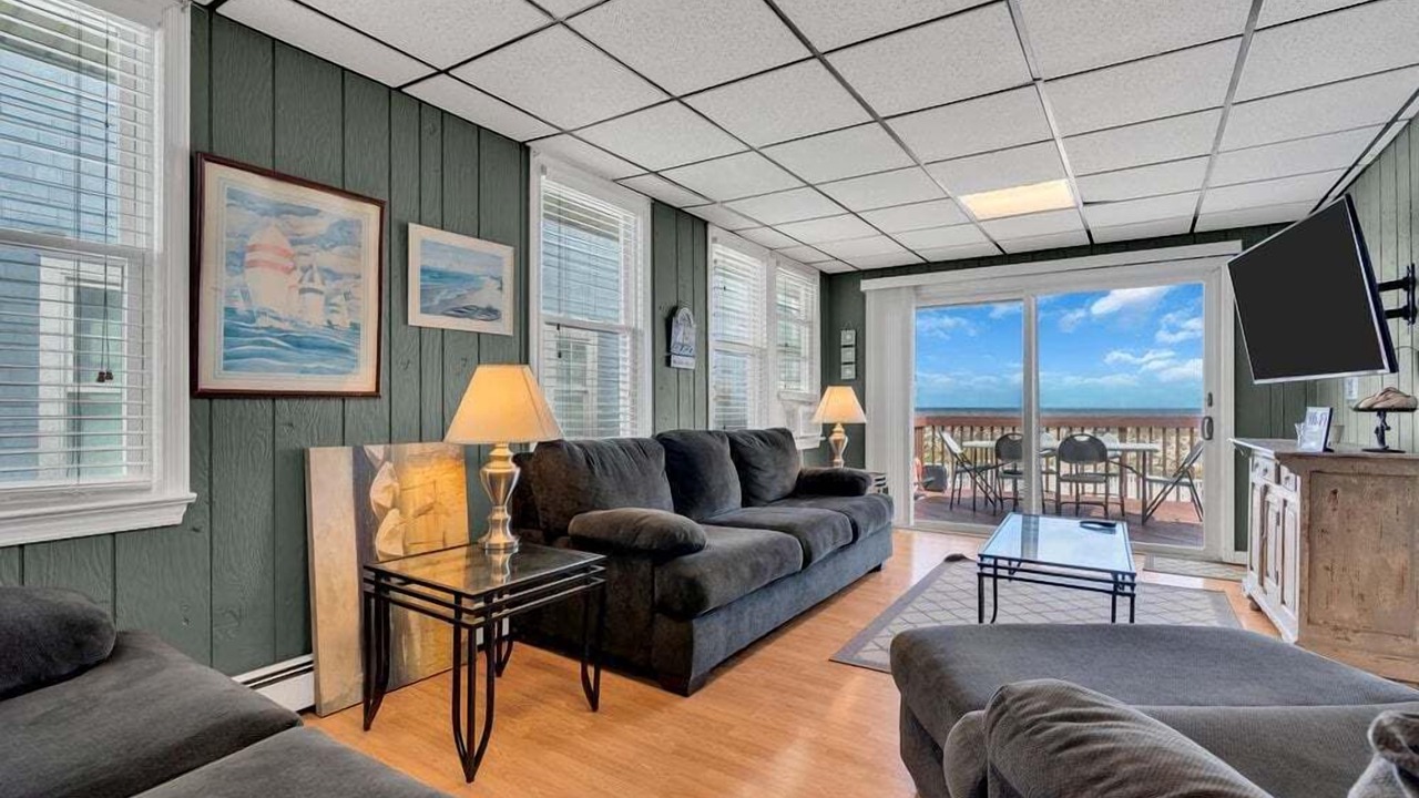 Photo of Livingroom in Point Pleasant Beach