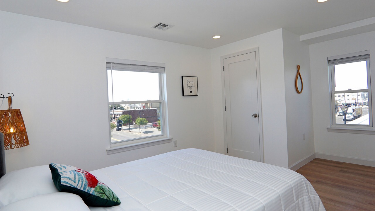 Photo of Bedroom in Seaside Heights