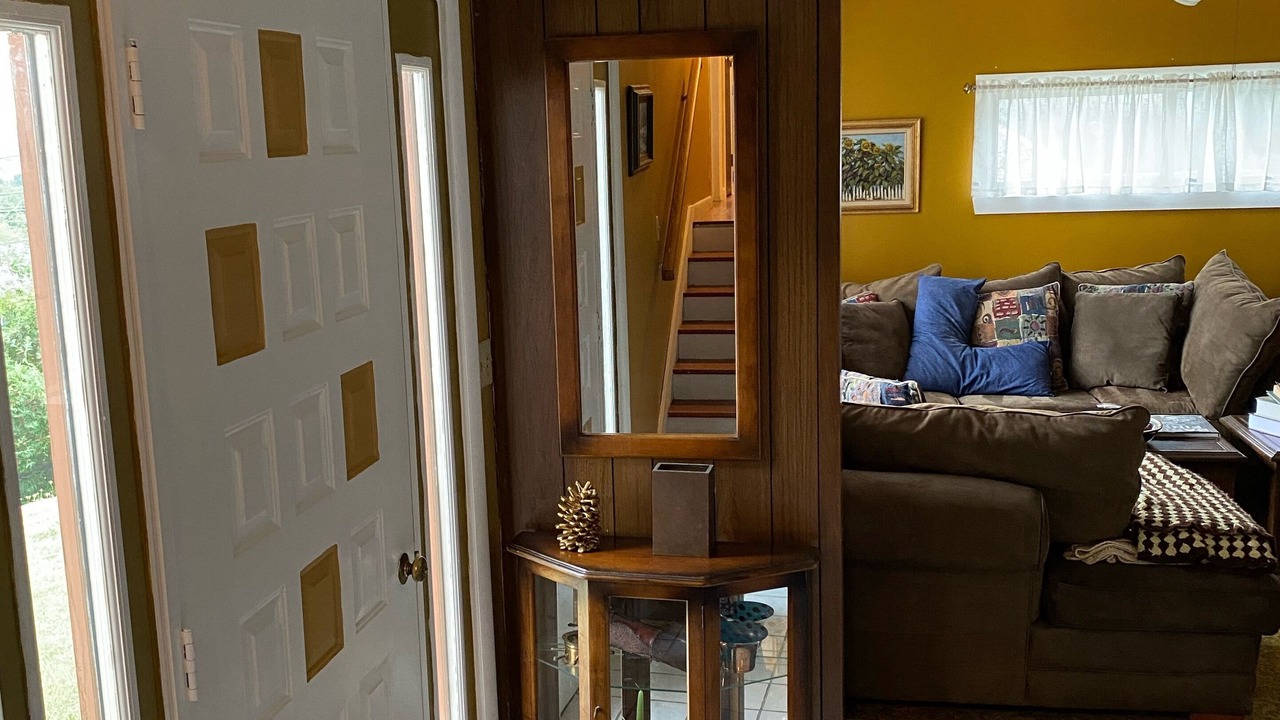 Photo of Livingroom in Williamsport