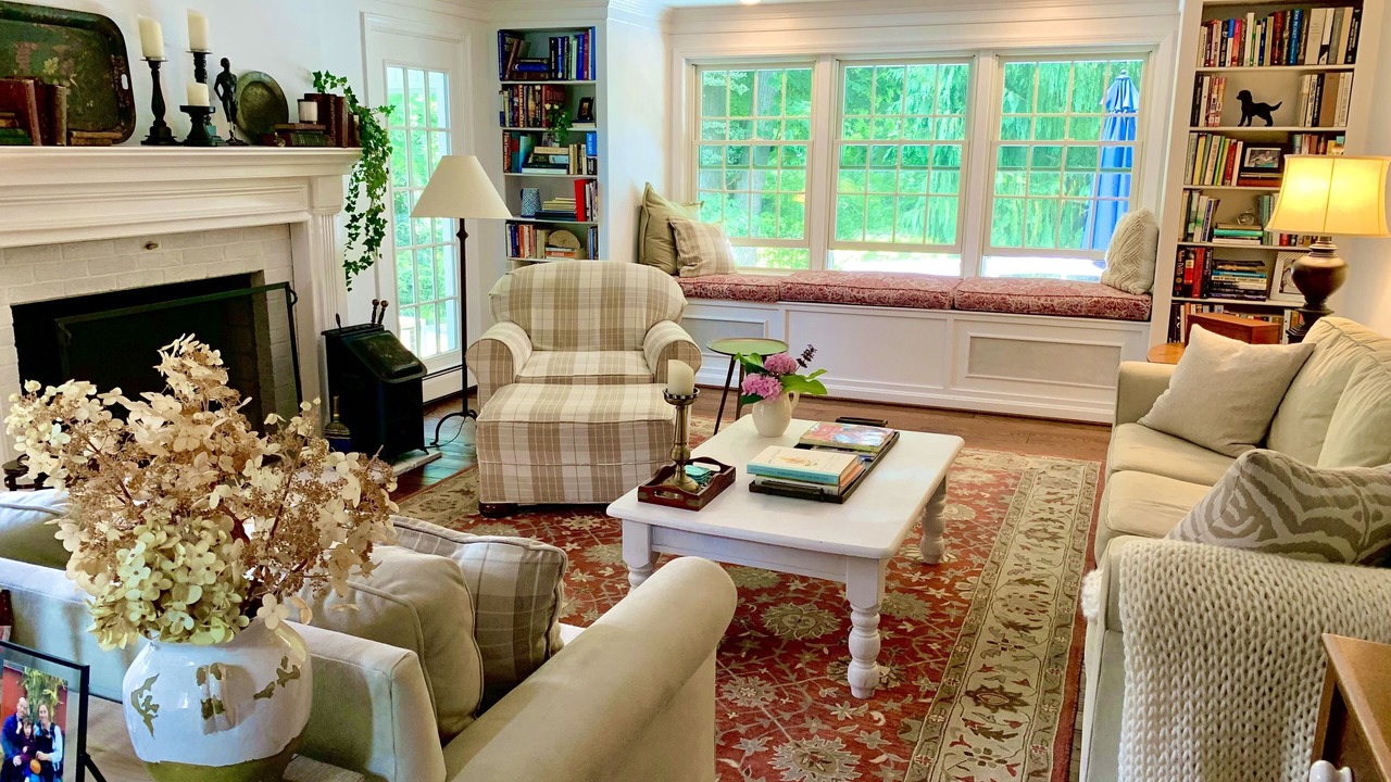 Photo of Livingroom in Perinton