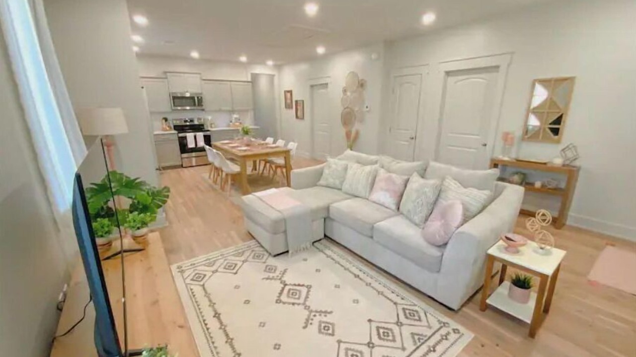 Photo of Livingroom in East Memphis