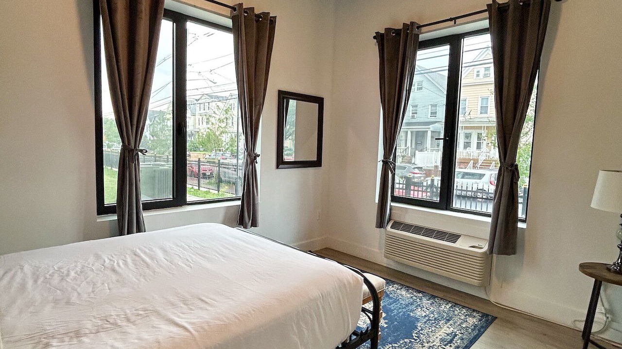Photo of Bedroom in Elizabeth
