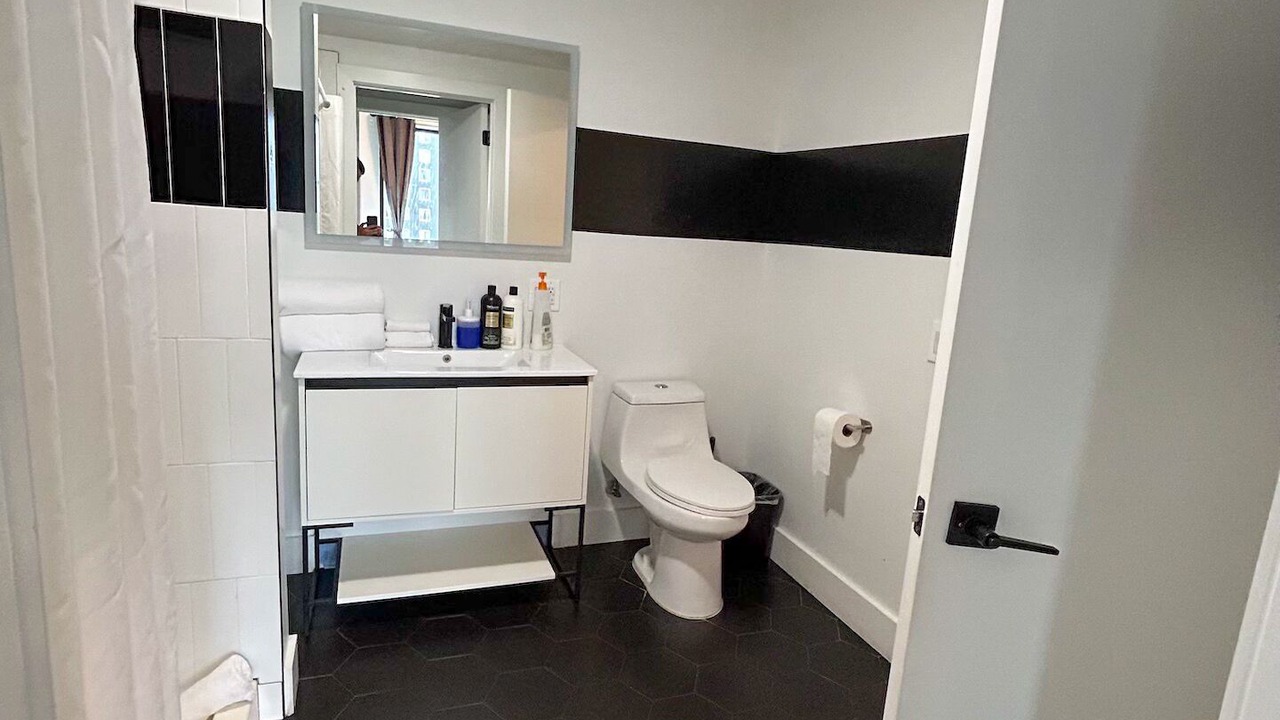 Photo of Bathroom in Elizabeth