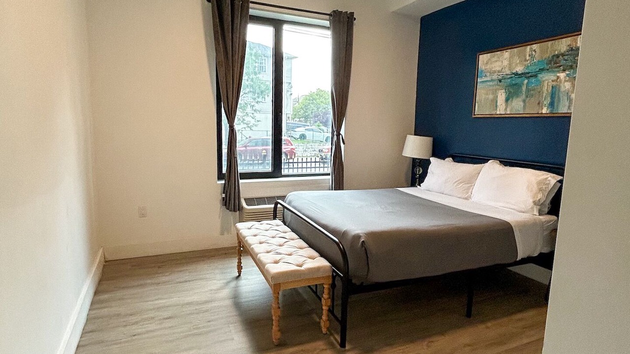 Photo of Bedroom in Elizabeth
