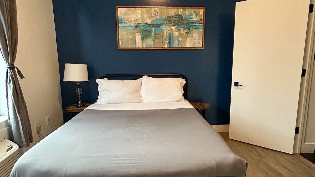 Photo of Bedroom in Elizabeth