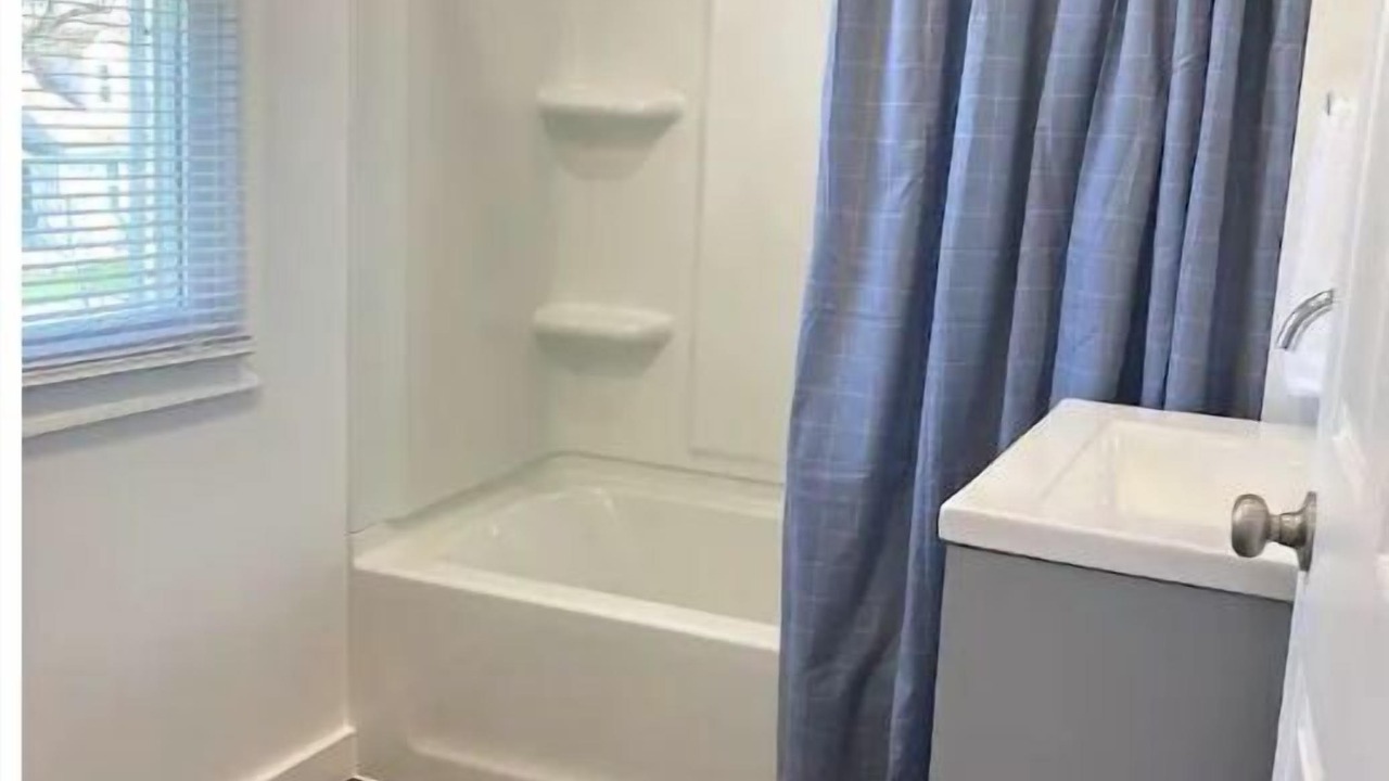 Photo of Bathroom in Ono
