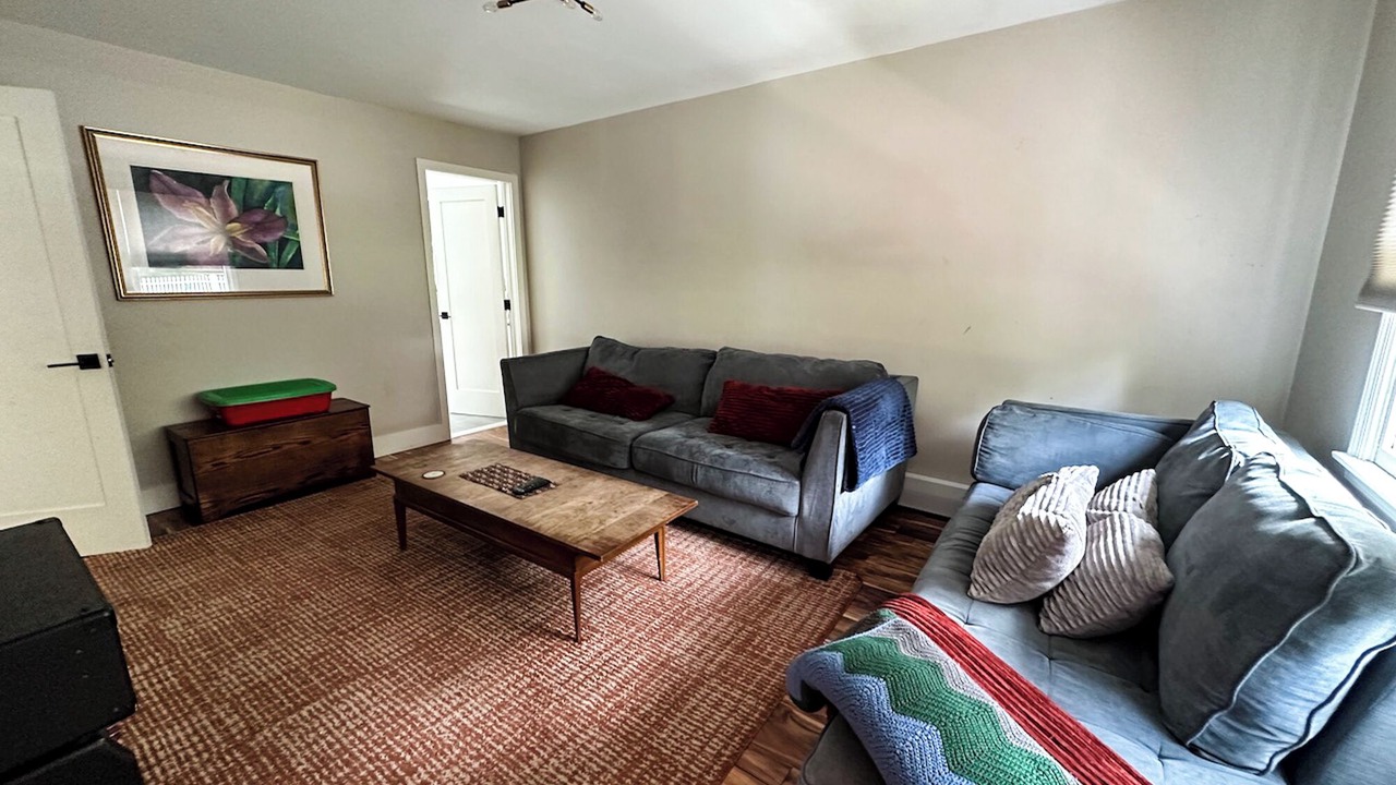 Photo of Livingroom in Larchmont