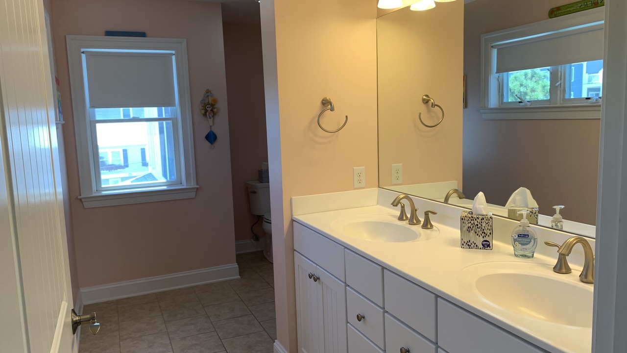 Photo of Bathroom in Fenwick Island