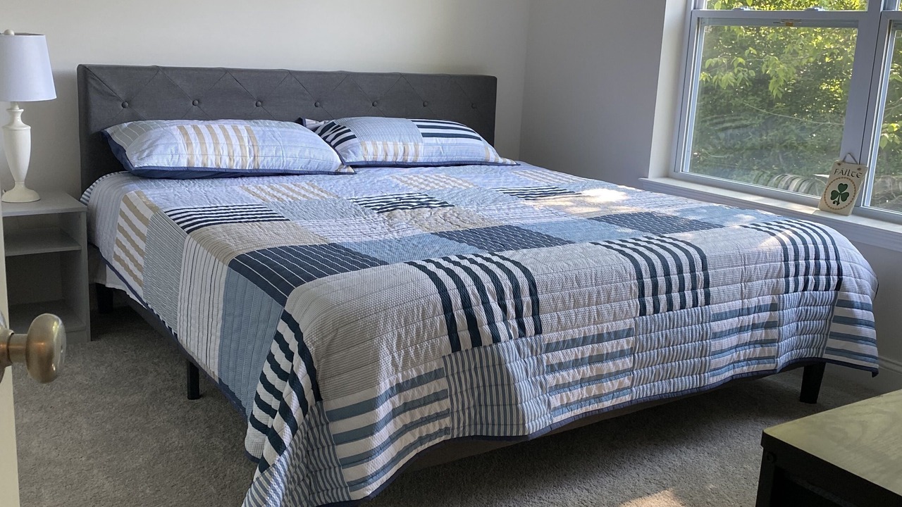Photo of Bedroom in Kelleys Island